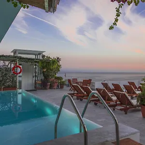 Marina Riviera 4*, Амальфи Италия